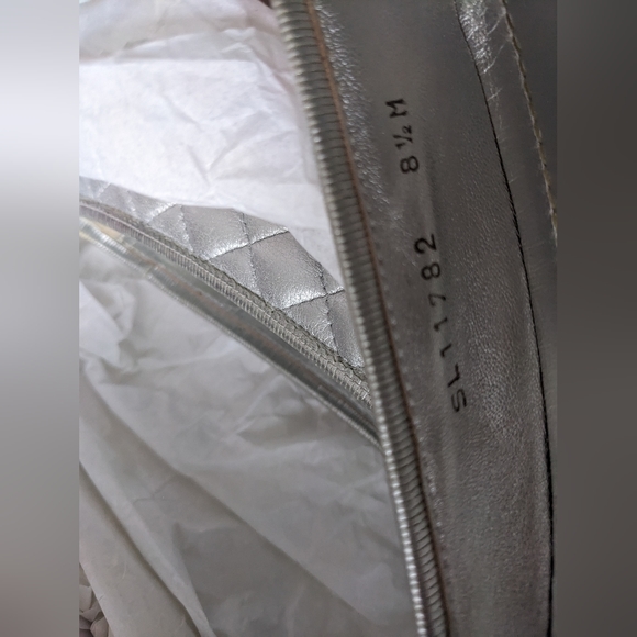 Salvatore Ferragamo Rufina Silver Quilted Ballet Flats Vara Bow - Picture 8 of 8